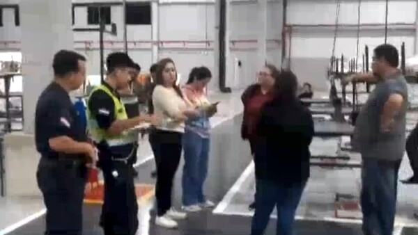 Trabajadores se habrían intoxicado en una fábrica de bolsas de arpillera en Mariano Roque Alonso