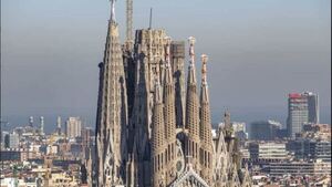 La icónica Sagrada Familia de Barcelona se convierte en la iglesia más alta del mundo