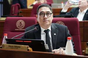 Imputación “selectiva” a directivos de Banco Atlas es extemporánea y “huele a revanchismo”, según Nakayama - Política - ABC Color