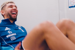 Versus / ¡Cuidado, Julio! Asustaron a la "Joya" en Halloween