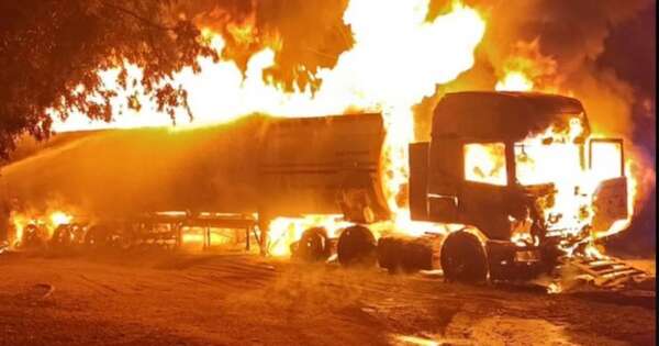 La Nación / Un camión cisterna explotó y uno de los ocupantes murió calcinado
