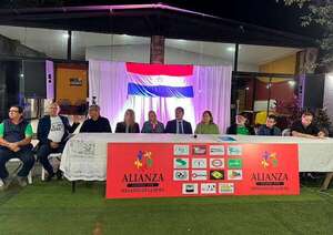 Opositores de 15 partidos  se unen para lanzar candidatos en Fernando de la Mora  - Política - ABC Color