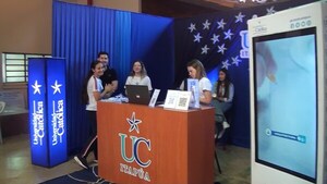 Expo Carreras en el CREE para orientar a futuros egresados