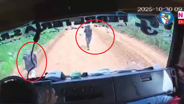 Violento asalto a repartidores quedó grabado