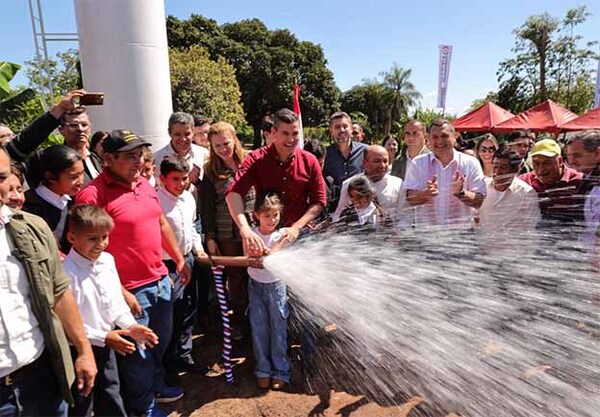 Itaipú entregó sistema de agua potable en la compañía San Gerónimo de Santa María de Fe, Misiones | DIARIO PRIMERA PLANA