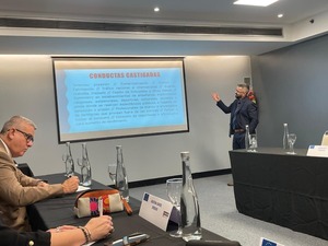 Fiscal antidrogas de Itapúa participa de taller internacional sobre tráfico de drogas en Argentina