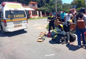 Motociclista chocó a un bus y quedó grave •