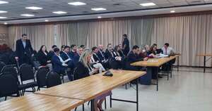 La Nación / Mafia de los pagarés: jueza de Paz suspendida y seis acusados enfrentarán un juicio oral