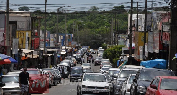 COMERCIANTES DE ENCARNACIÓN ESPERAN ESTABILIDAD DEL PESO ARGENTINO