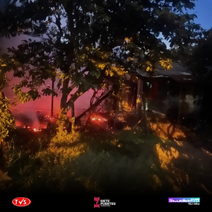 INCENDIO CONSUMIÓ POR COMPLETO UNA VIVIENDA EN EL BARRIO SANTO DOMINGO DE ENCARNACIÓN - «TVS DIGITAL»