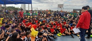 “Goles por mi barrio” se desarrolla con total éxito en Encarnación