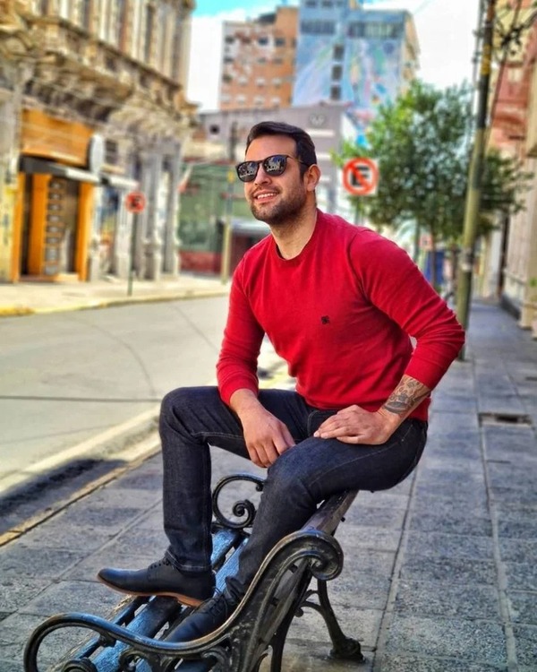 Oscar Pintos se despide de “Vive la Tarde” tras ocho años en el programa de Telefuturo