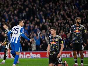 Video: Diego Gómez marcó el 2-0 y 3-0 del Brighton contra Leeds - Fútbol Internacional - ABC Color