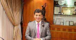 La Nación / El ministro Víctor Ríos prometió estar 5 años, pero ahora quiere perpetuarse en el cargo