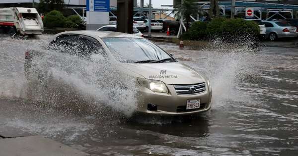 La Nación / Alerta meteorológica: Día de Todos los Santos con tiempo severo