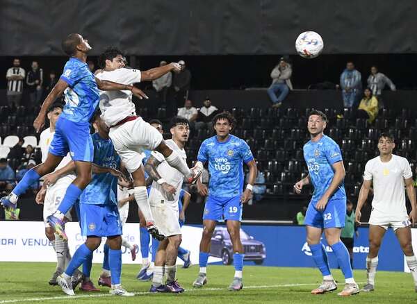 Libertad 2-Olimpia 2: Clásico “blanco y negro”, sin ganador en Tuyucuá - Fútbol - ABC Color