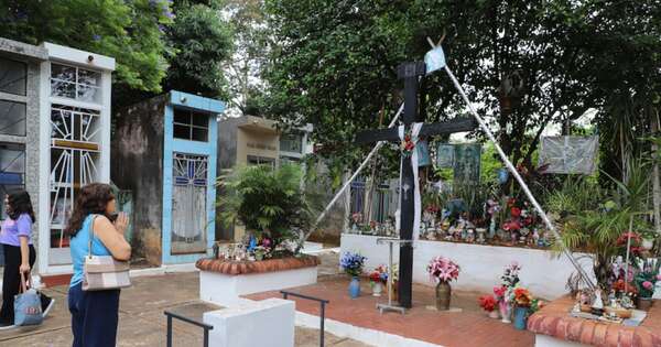 La Nación / Una jornada de comunión entre los vivos y los muertos