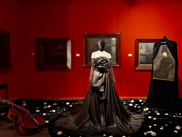 Moda y pintura dialogan en el "El Vestido del Arte"