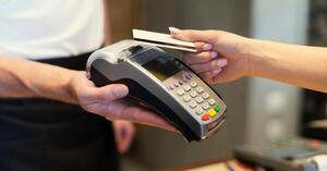 Seis de cada diez paraguayos gasta el 70% de su salario en la primera semana del mes