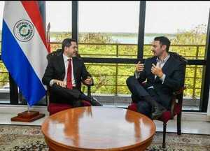 Popular / Diputado preocupado por la seguridad ante caos en rapailandia se reunió con titular de Migraciones