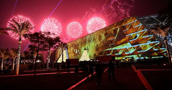 La Nación / Gran Museo Egipcio fue inaugurado con un espectáculo faraónico