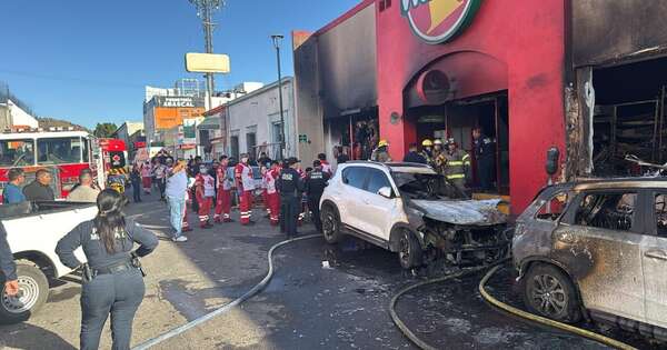 La Nación / Explosión de un transformador en supermercado de México deja 23 muertos