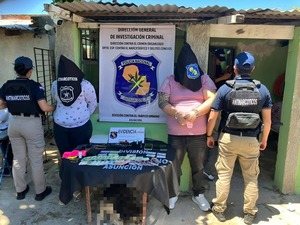 desmantelan boca de expendio en Sajonia: droga, armas y dinero