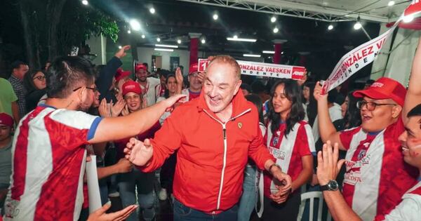 La Nación / Roberto González destaca apoyo en CDE: “Nos unimos todos los colorados”