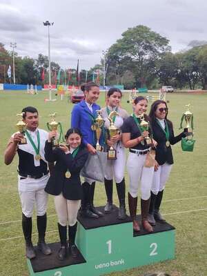 Hipismo: Ignacio Báez campeón en 1.20 m. - Polideportivo - ABC Color