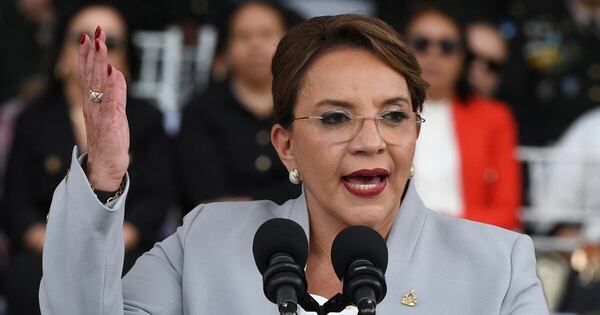 La Nación / Candidatos presidenciales cruzan acusaciones de fraude en Honduras