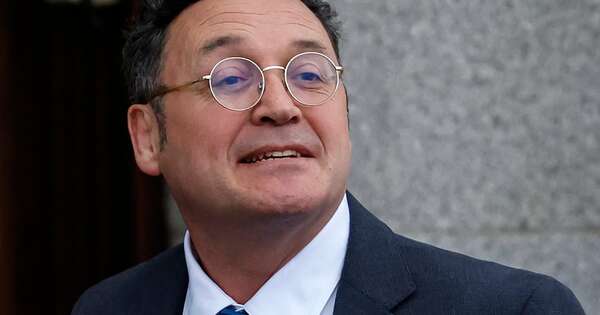 La Nación / España celebra inédito juicio a un fiscal general del Estado