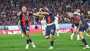¡Explota La Nueva Olla! Cerro Porteño vence a Guaraní y se adueña del Clausura en una noche de pura emoción