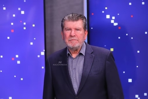 Popular / Oposición con peleas y faltas de acuerdos benefician a la ANR, he' i politólogo