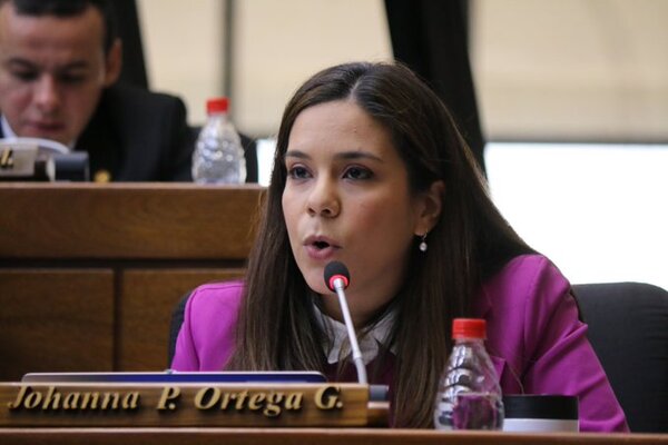 Johana Ortega plantea mecanismos para definir candidatura única en Asunción