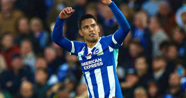 La Nación / Hinchas aman a Gómez