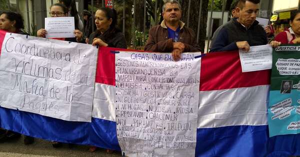 La Nación / Mafia de los pagarés: coordinadora de víctimas pide juicio político para ministros de la Corte