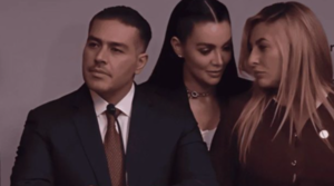 Diputadas "pelean" por estar al lado de secretario de Estado - Teleshow