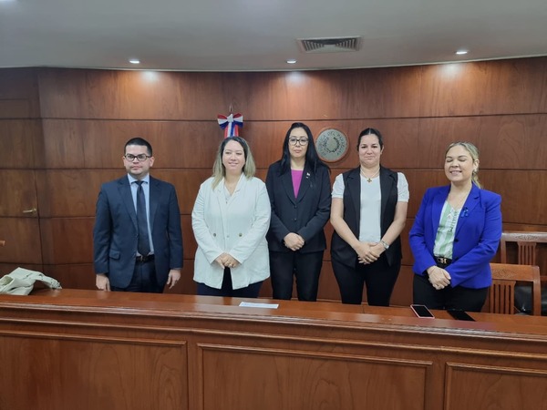 Gremios de actuarios buscan dialogar con el Legislativo tras rechazo de presupuesto 2026 al Poder Judicial - PDS RADIO Y TV