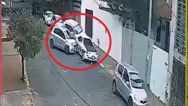 Tatáre milico chocó dos autos de camino a su trabajo