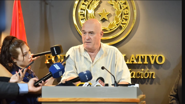 Senador que sorteará su sueldo habilitó inscripción y condiciones