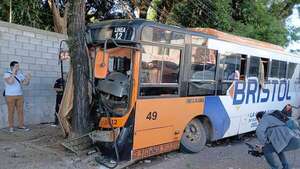 Así están los pasajeros heridos en choque de colectivo - Policiales - ABC Color