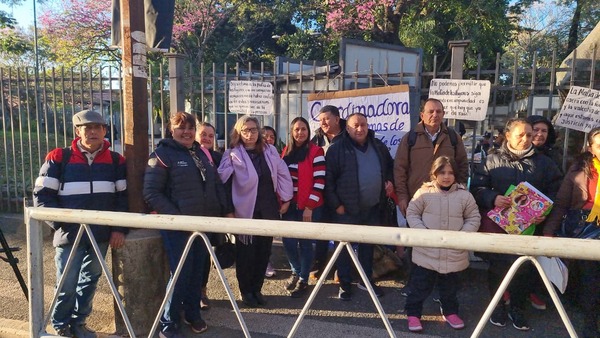 Mafia de los pagarés: oficializan pedido de juicio político para ministros de la Corte Suprema - PDS RADIO Y TV