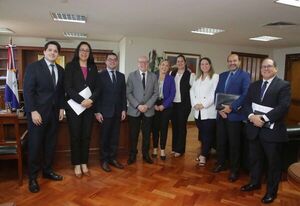 El presidente de la Corte Suprema de Justicia recibió a representantes de gremios de actuarios judiciales para analizar aspectos del Presupuesto 2026