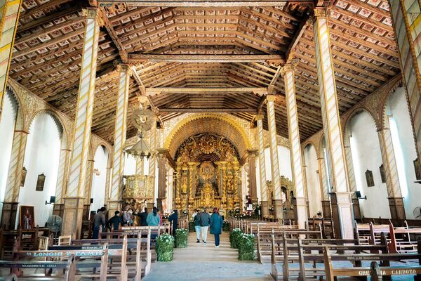 Santiago Peña anuncia la restauración del Templo San Buenaventura de Yaguarón - El Trueno