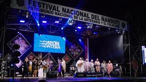 Una Nueva Conquista de Néstor Ló y Los Caminantes en el Festival del Ñanduti