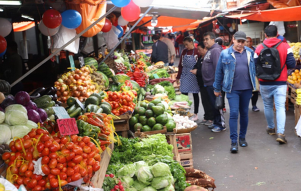 Comerciantes del Mercado 4 reclaman al presidente recorrer el centro comercial ante la difícil situación económica