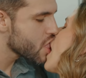 Momento romántico en los capítulos de "Solo por unos días" - Teleshow