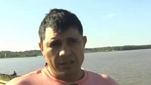 Conductor cae al Río Paraná en Encarnación y sale nadando