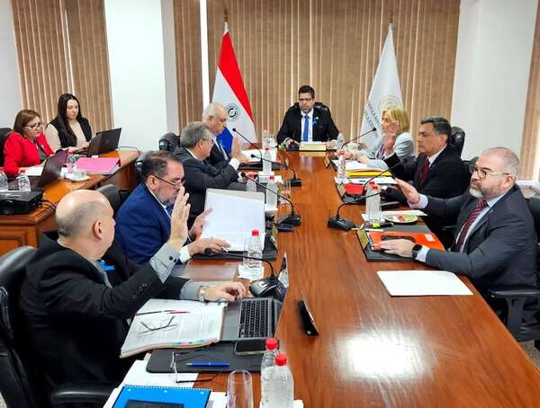 Consejo de la Magistratura conforma ternas para cargos vacantes de Fiscalía - Nacionales - ABC Color