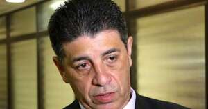 La Nación / Critican a Víctor Río por intentar atornillarse al cargo en la Corte